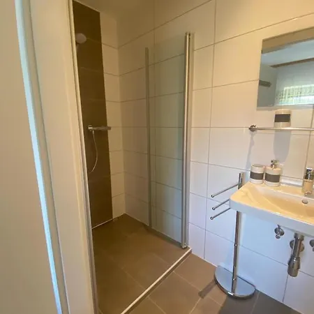 Alpina לינה וארוחת בוקר