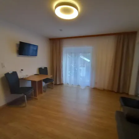 Alpina Frühstückspension