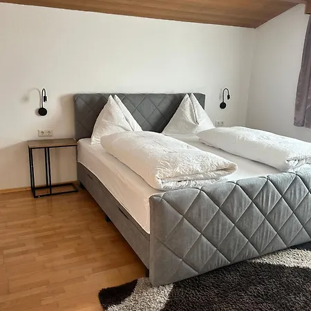 Alpina לינה וארוחת בוקר 3*