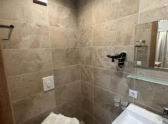 Couette-café Alpina Roppen